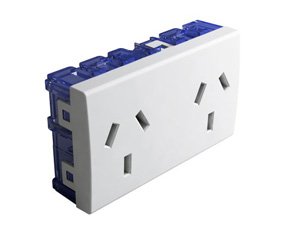 Tomacorrientes-bipolar-doble-BLANCO.jpg Bipolar doble con tierra